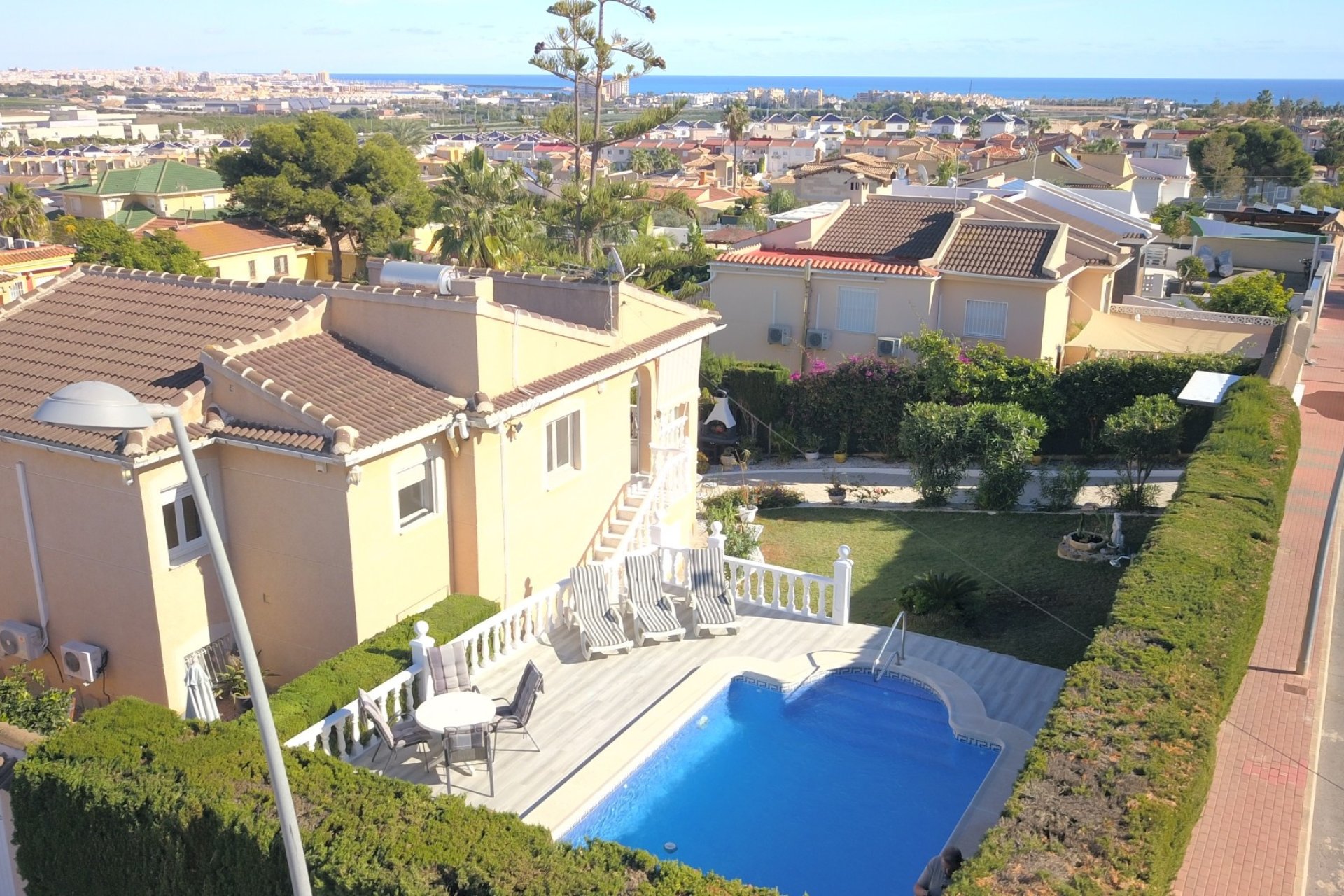 Revente - Villa -
Orihuela Costa - Los Balcones