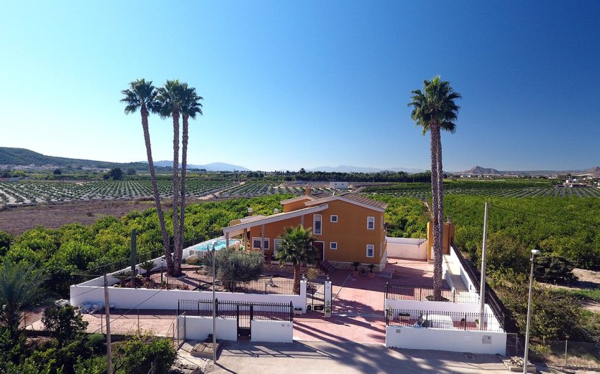 Revente - Villa -
Orihuela Costa - Orihuela