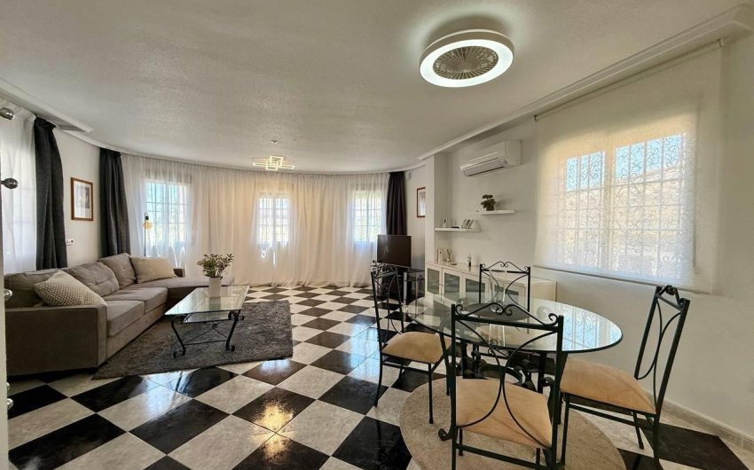 Revente - Villa -
Orihuela Costa - Playa Flamenca