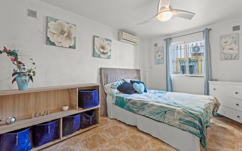 Revente - Villa -
Orihuela Costa - Playa Flamenca