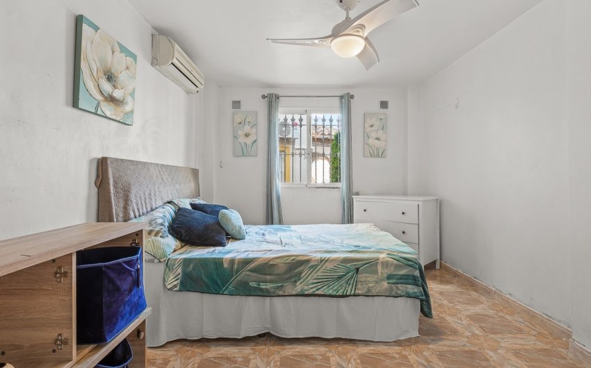 Revente - Villa -
Orihuela Costa - Playa Flamenca