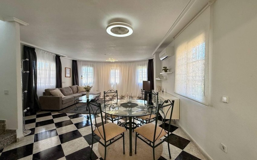Revente - Villa -
Orihuela Costa - Playa Flamenca
