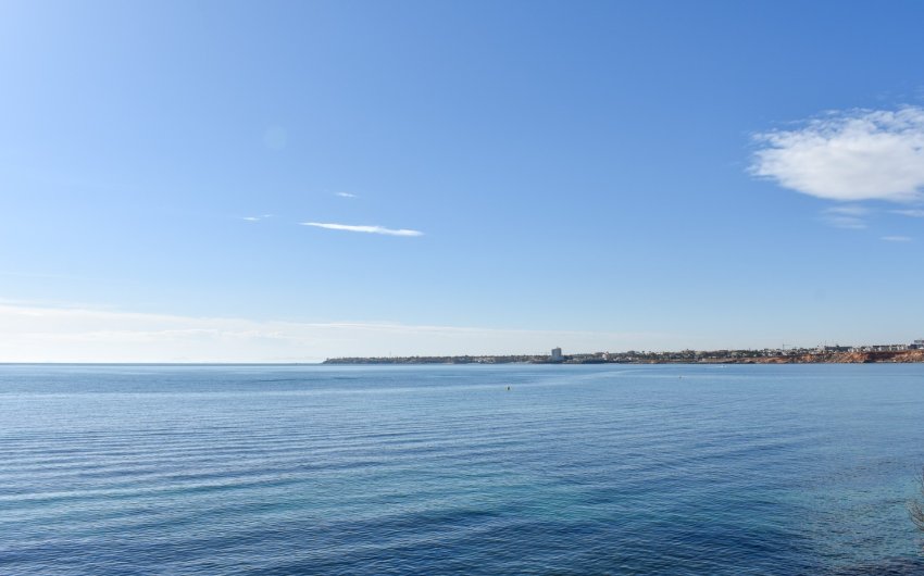 Revente - Villa -
Orihuela Costa - Punta Prima