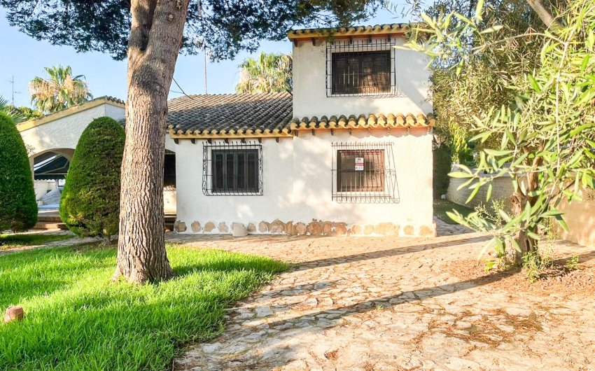 Revente - Villa -
Orihuela Costa - Punta Prima