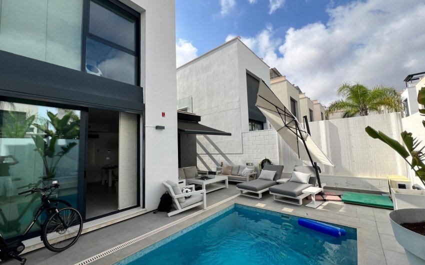 Revente - Villa -
Orihuela Costa - Villamartín-las Filipinas