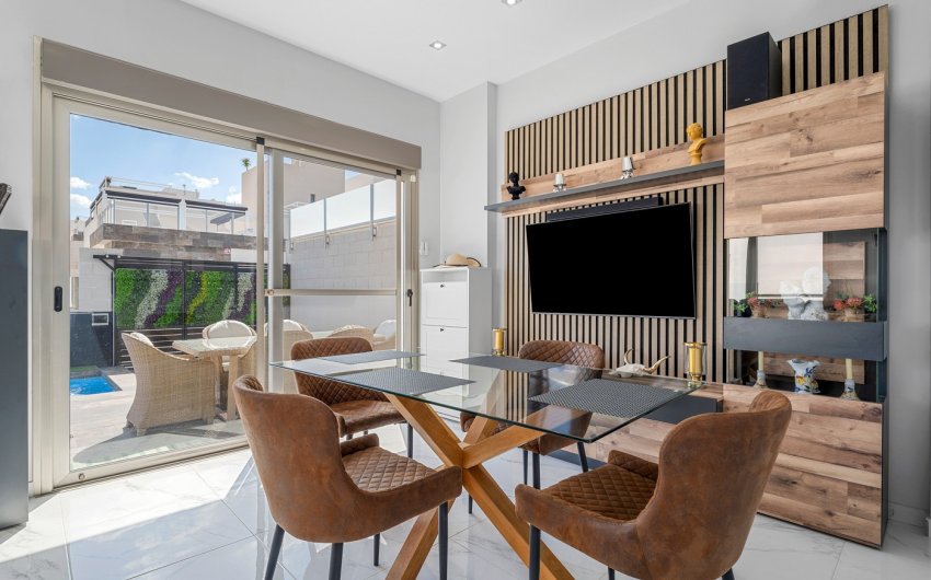 Revente - Villa -
Orihuela Costa - Villamartín