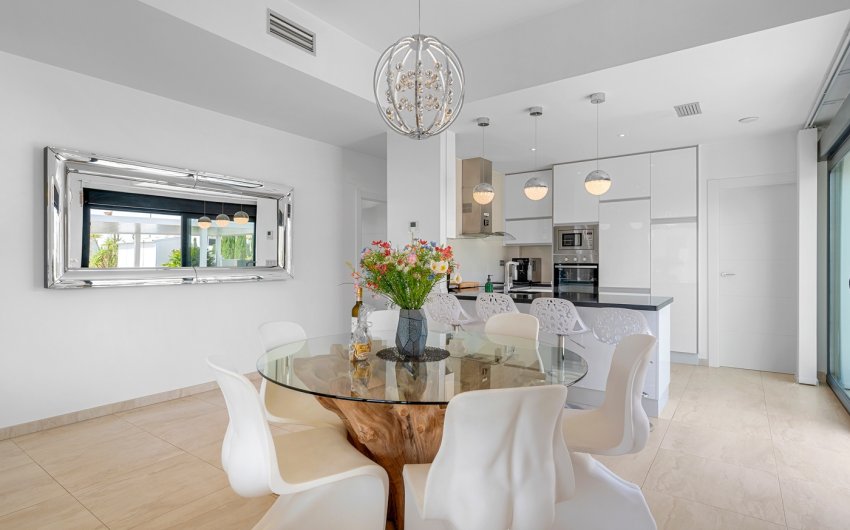 Revente - Villa -
Orihuela Costa - Villamartín