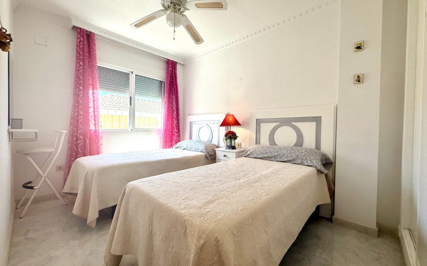 Revente - Villa -
Orihuela Costa - Villamartín