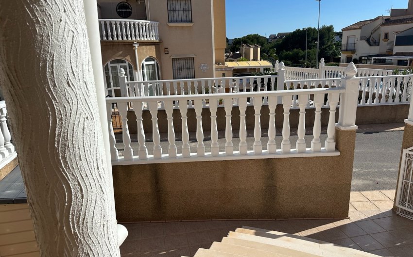 Revente - Villa -
Orihuela Costa - Villamartín