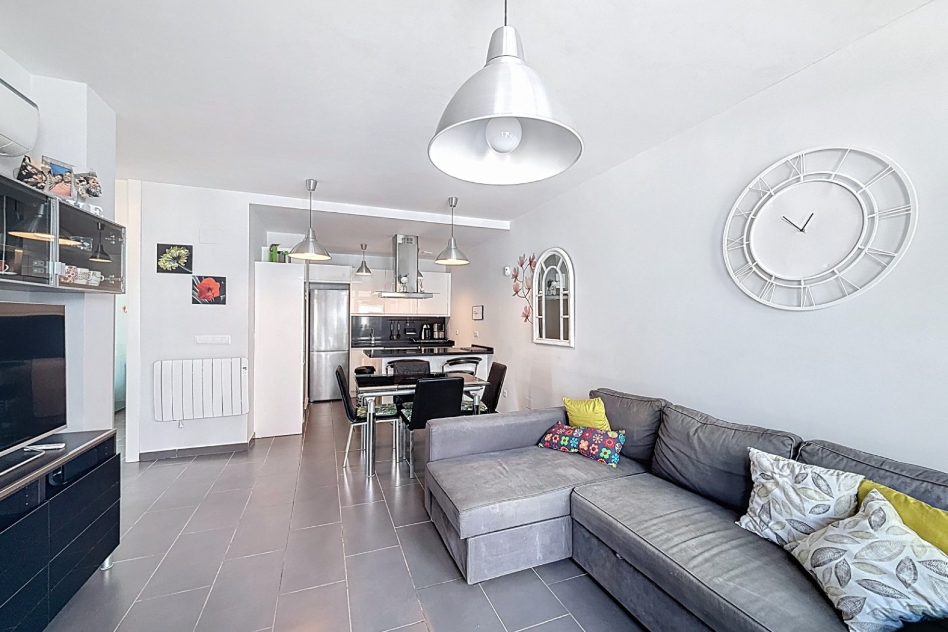 Revente - Villa -
Orihuela Costa - Villamartín