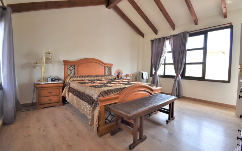 Revente - Villa -
Orihuela Costa - Villamartin