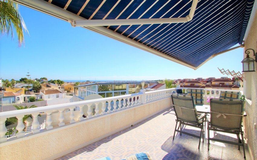 Revente - Villa -
Orihuela Costa - Villamartín