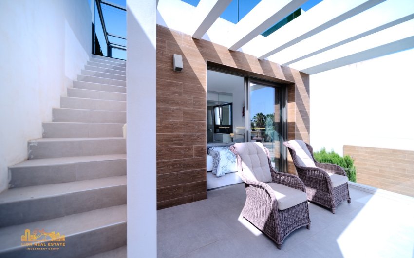 Revente - Villa -
Orihuela Costa - Villamartín