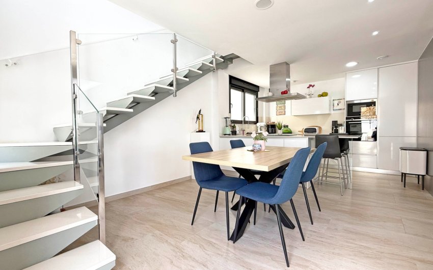 Revente - Villa -
Orihuela Costa - Villamartín