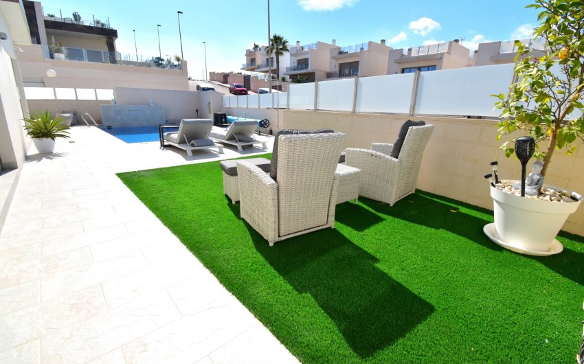 Revente - Villa -
Orihuela Costa - Villamartín