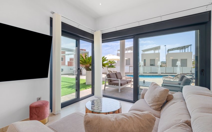 Revente - Villa -
Orihuela Costa - Villamartín
