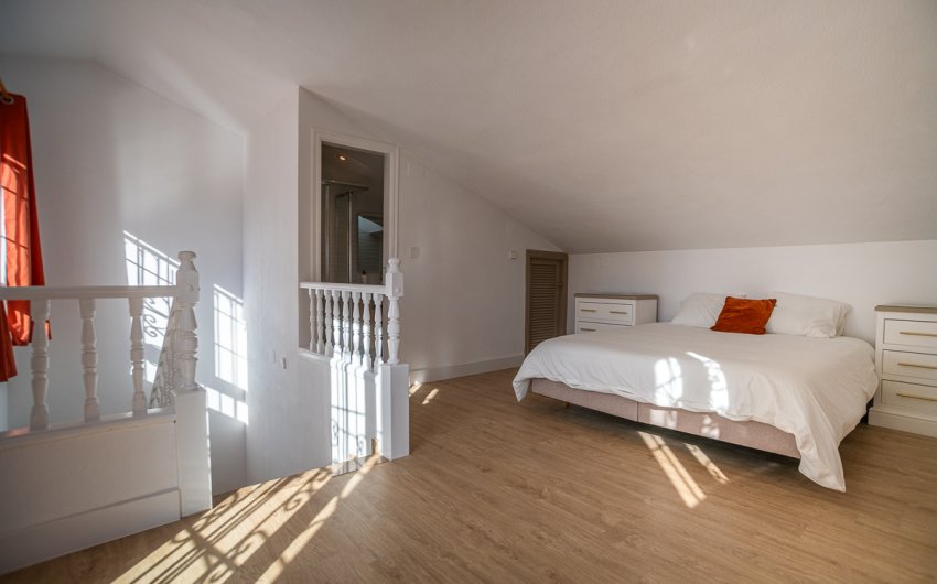 Revente - Villa -
Orihuela Costa - Villamartín