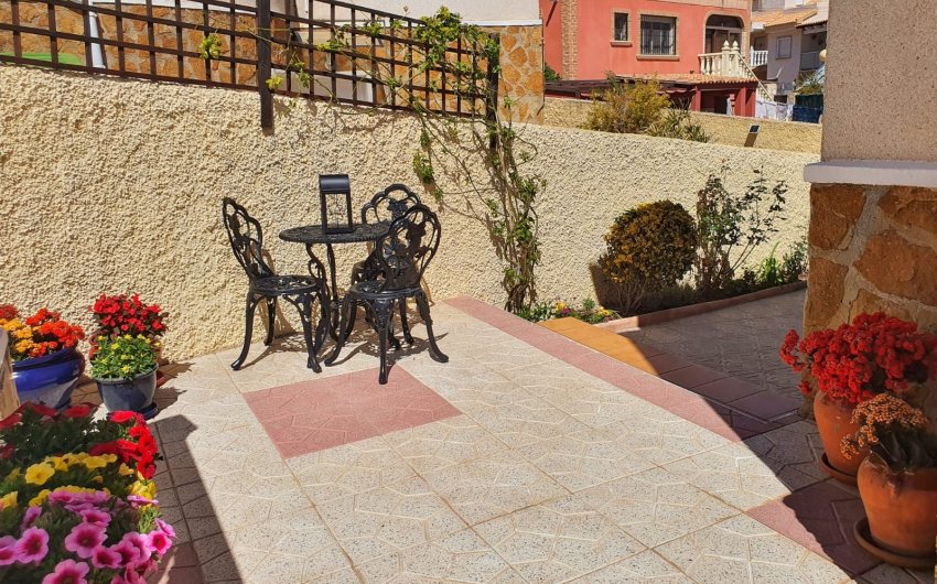 Revente - Villa -
Orihuela Costa - Villamartin