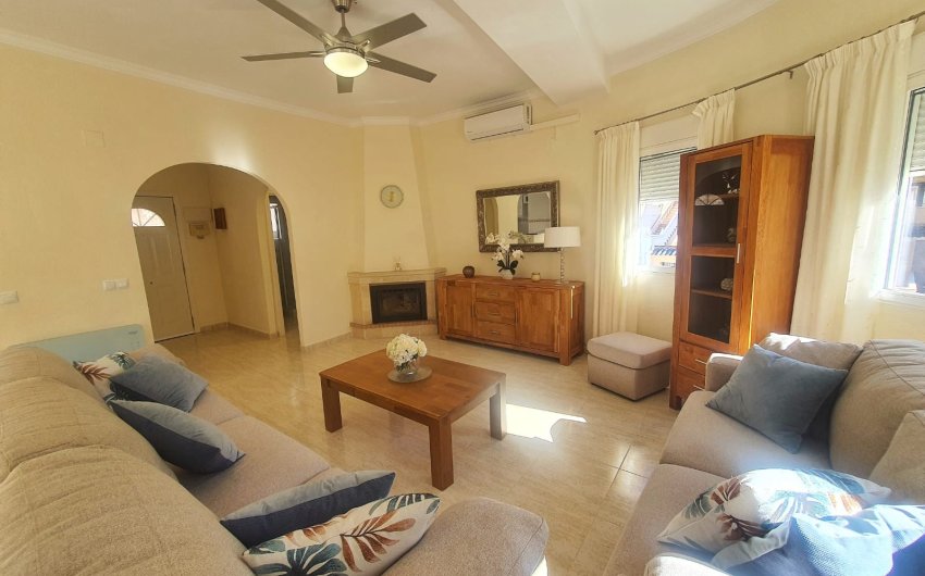 Revente - Villa -
Orihuela Costa - Villamartin