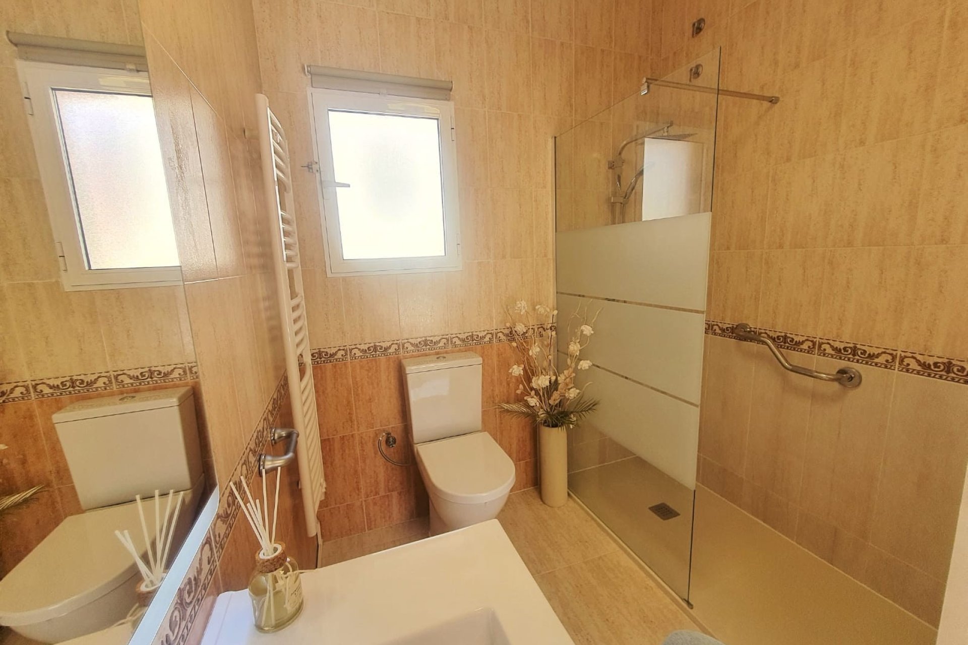 Revente - Villa -
Orihuela Costa - Villamartin