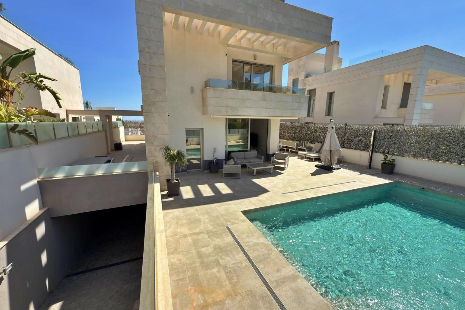 Revente - Villa -
Orihuela Costa - Villamartín