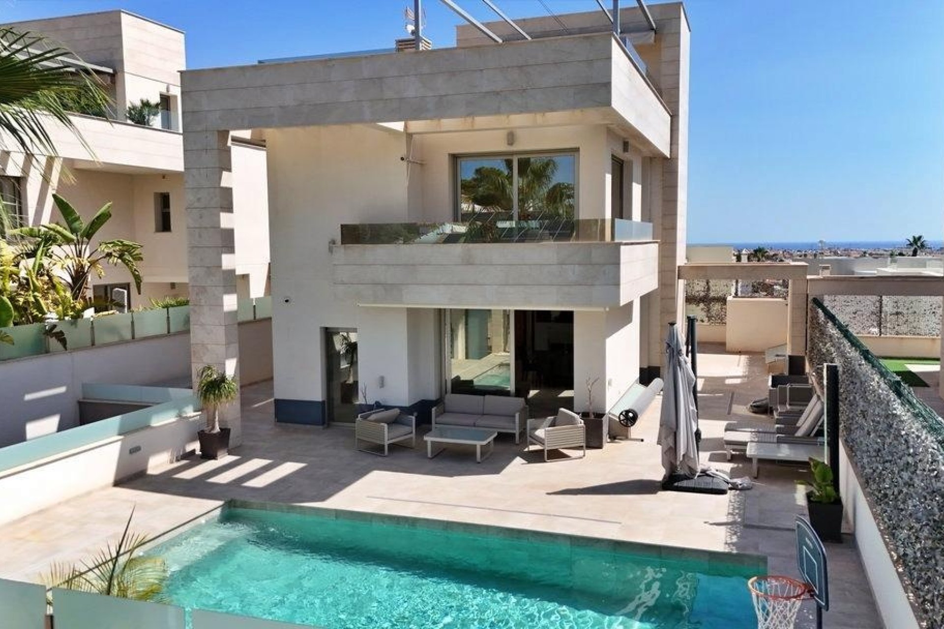 Revente - Villa -
Orihuela Costa - Villamartín