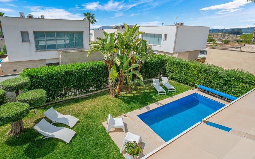 Revente - Villa -
Orihuela Costa - Vistabella