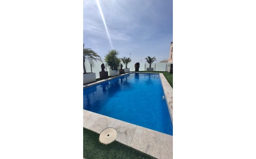 Revente - Villa -
Orihuela - Entre Naranjos Vistabella Golf