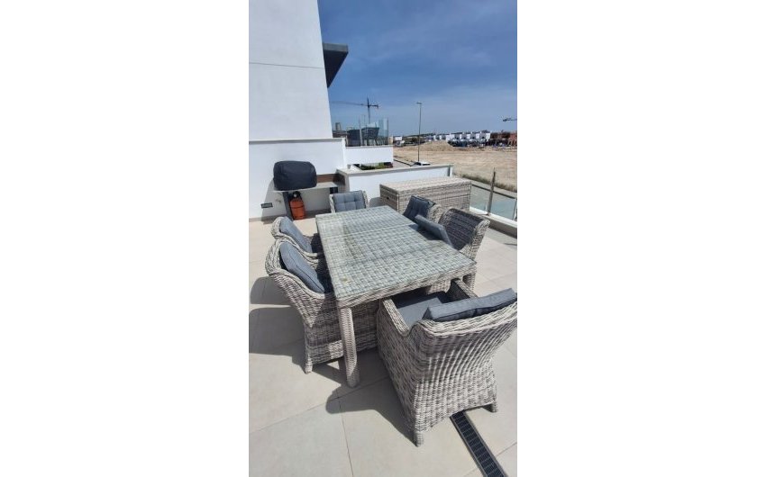 Revente - Villa -
Orihuela - Entre Naranjos Vistabella Golf