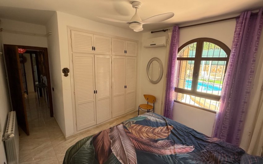 Revente - Villa -
Orihuela - Inland