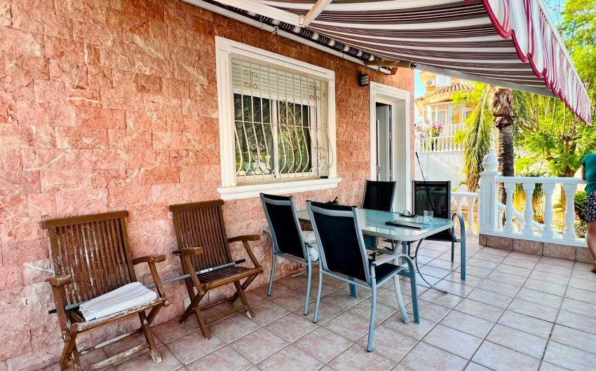Revente - Villa -
Orihuela - Inland