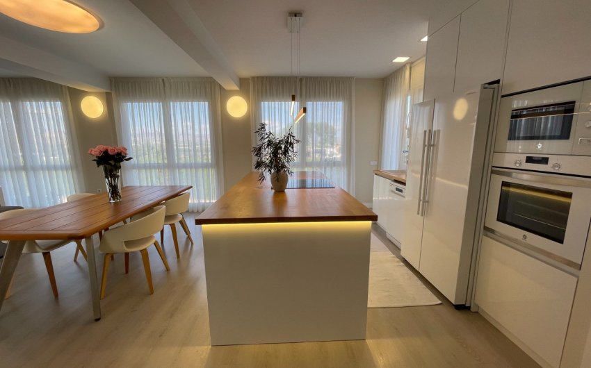 Revente - Villa -
Orihuela - Inland