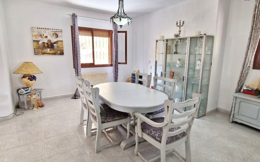 Revente - Villa -
Orihuela - Inland