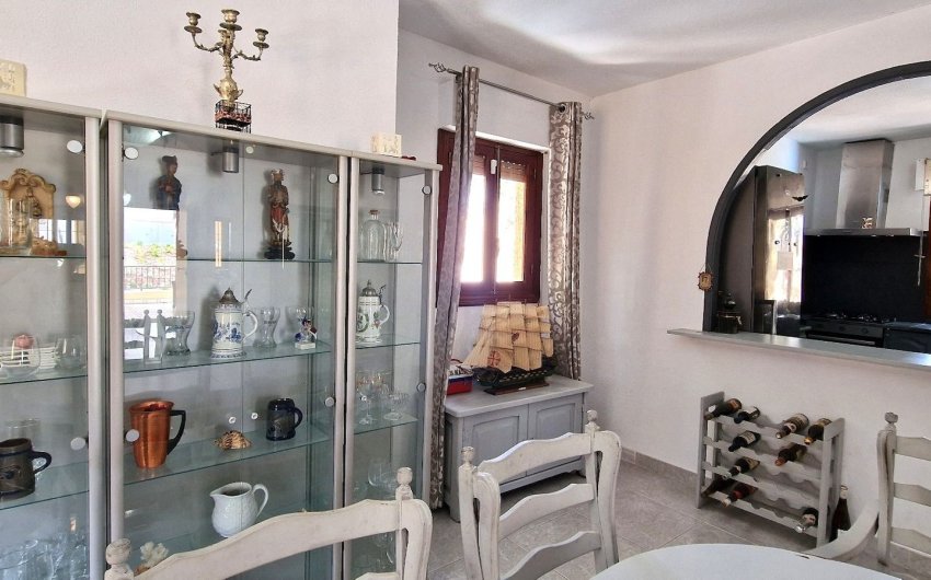 Revente - Villa -
Orihuela - Inland