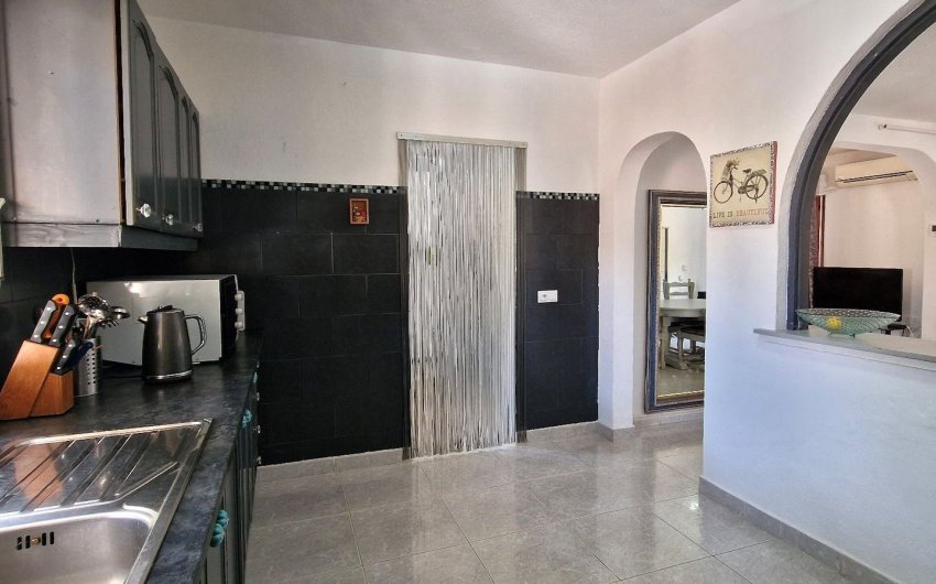 Revente - Villa -
Orihuela - Inland
