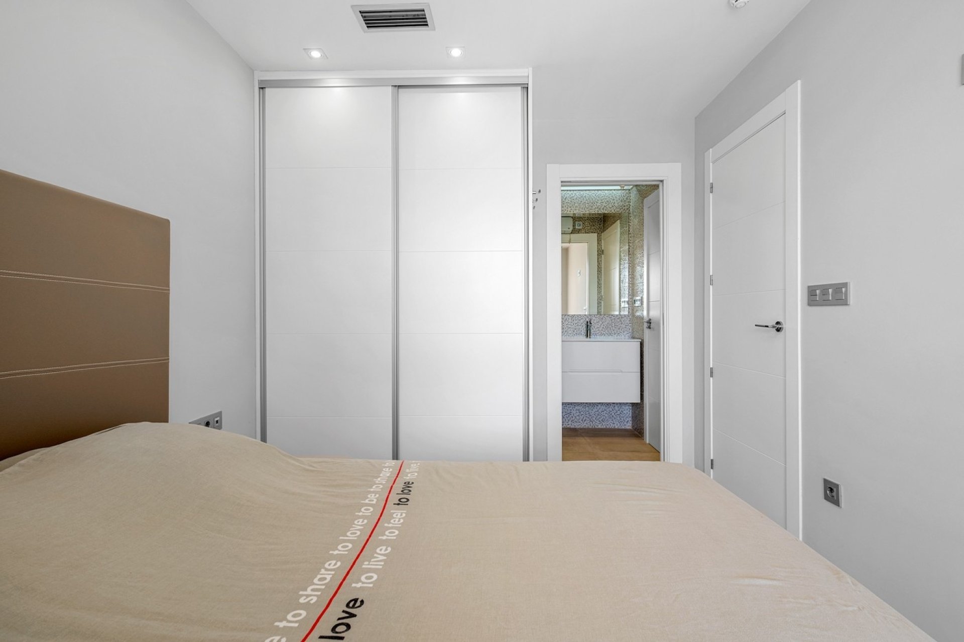 Revente - Villa -
Orihuela - Inland