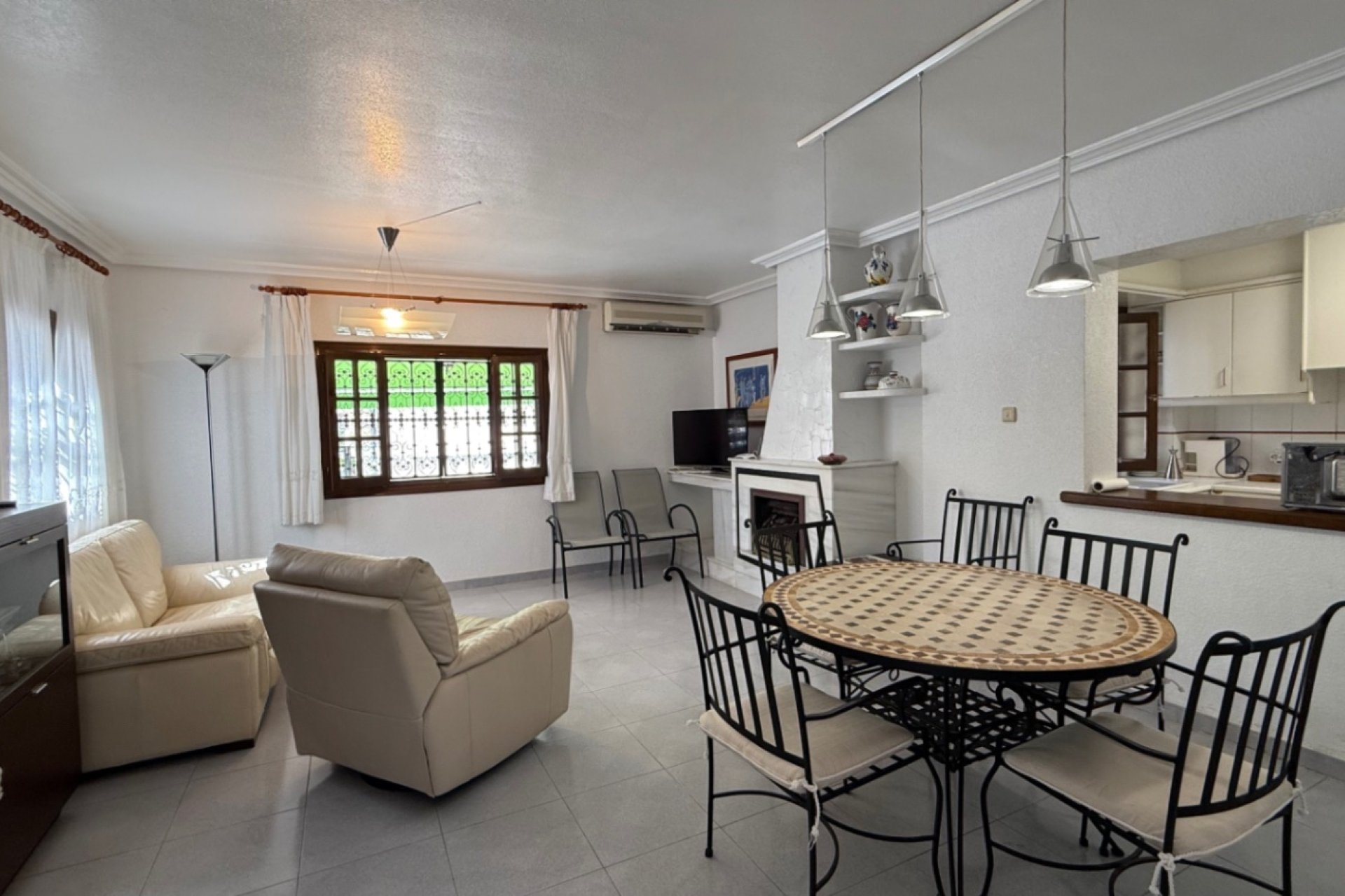 Revente - Villa -
Orihuela - Inland