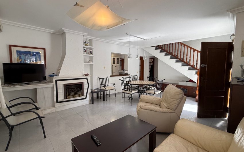 Revente - Villa -
Orihuela - Inland