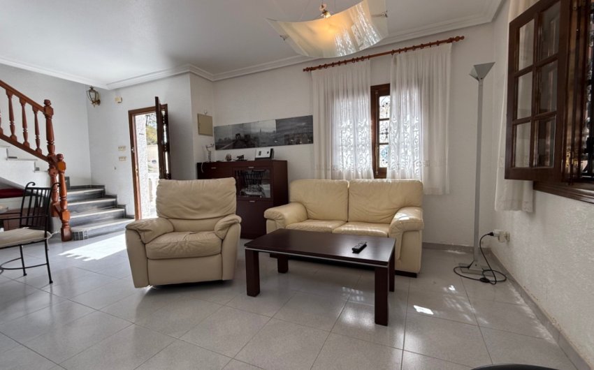 Revente - Villa -
Orihuela - Inland