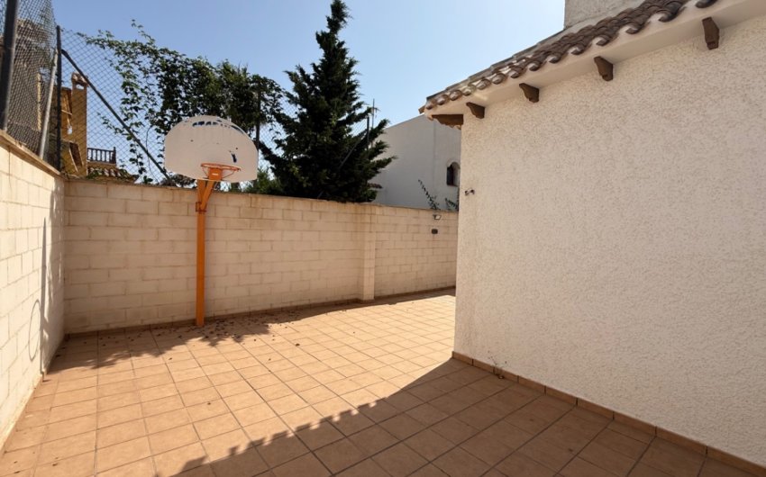 Revente - Villa -
Orihuela - Inland