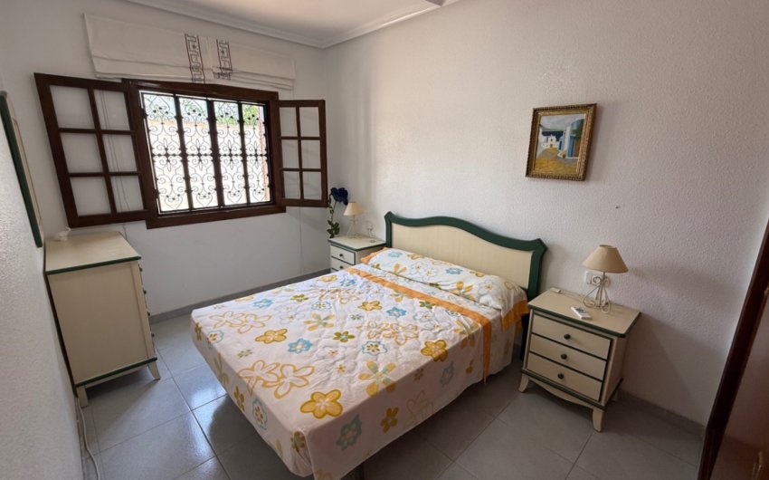 Revente - Villa -
Orihuela - Inland