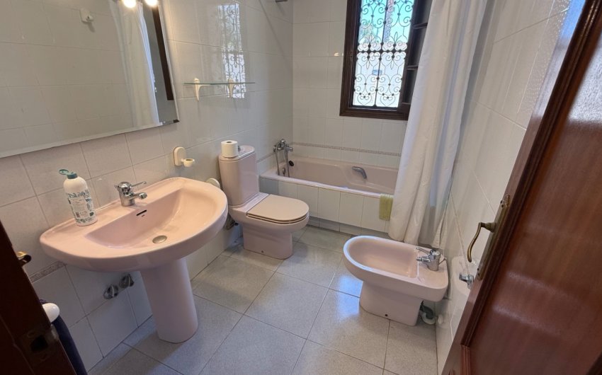 Revente - Villa -
Orihuela - Inland