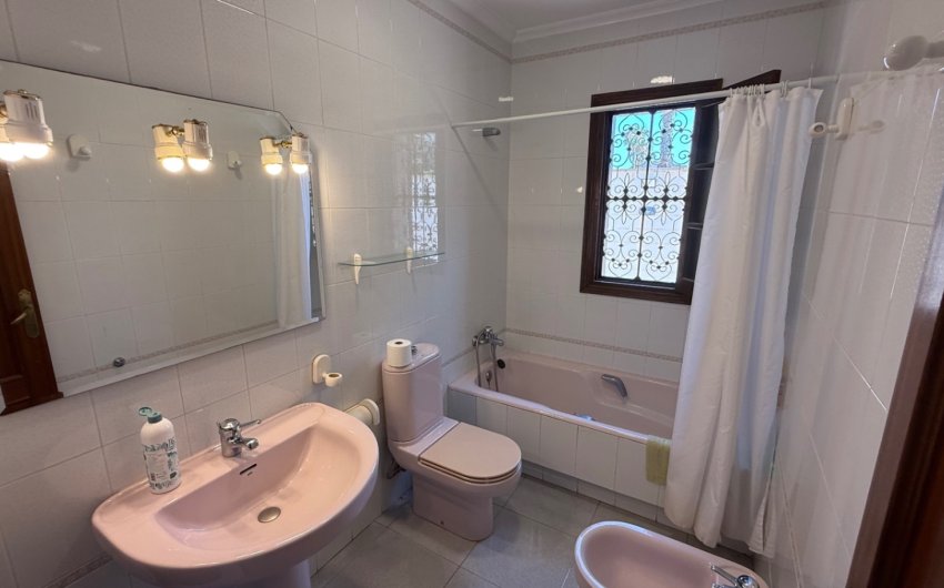 Revente - Villa -
Orihuela - Inland