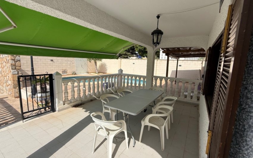 Revente - Villa -
Orihuela - Inland