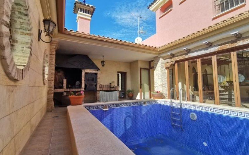 Revente - Villa -
Orihuela - Inland