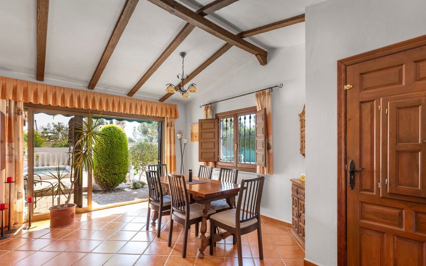 Revente - Villa -
Orihuela - Inland