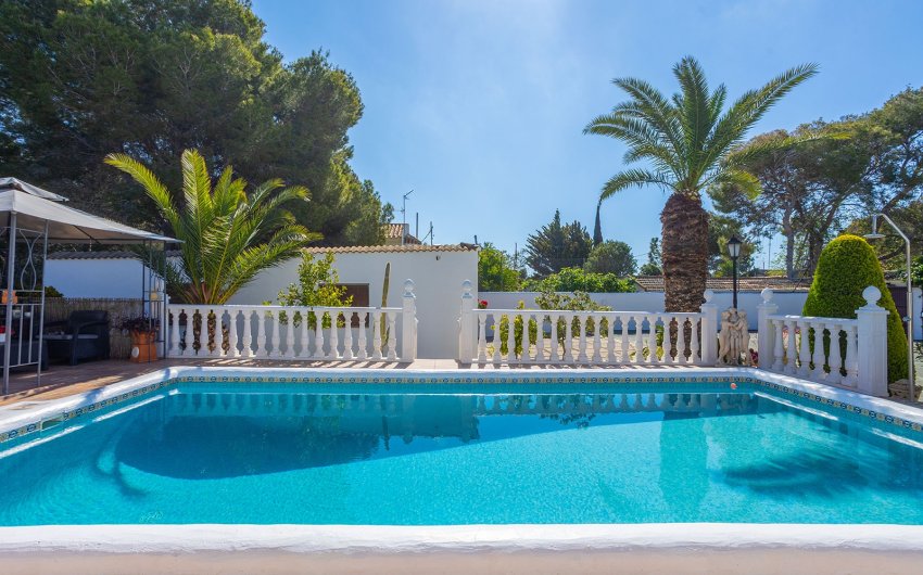 Revente - Villa -
Orihuela - Inland