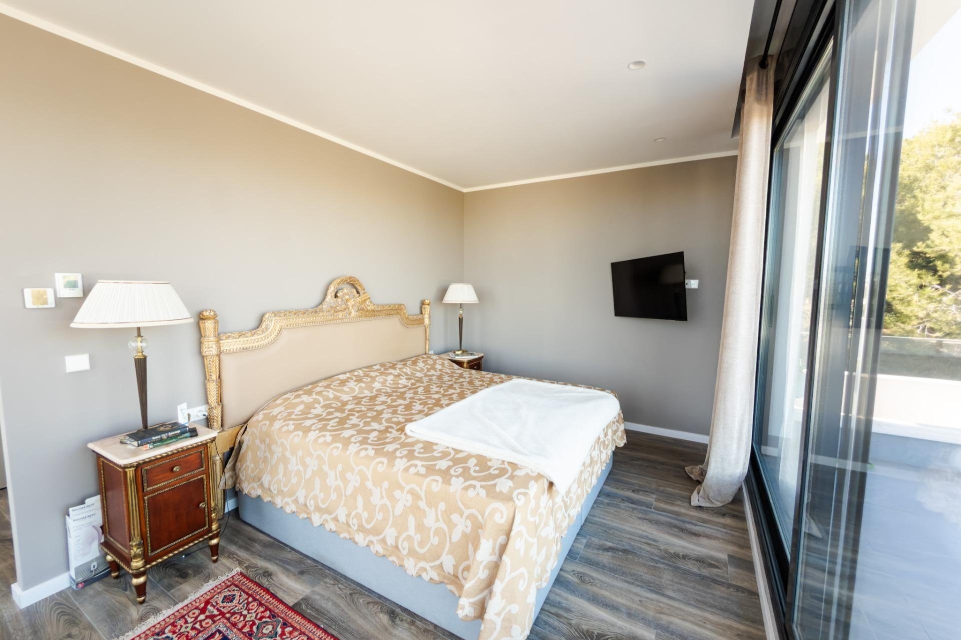 Revente - Villa -
Orihuela - Las Colinas Golf
