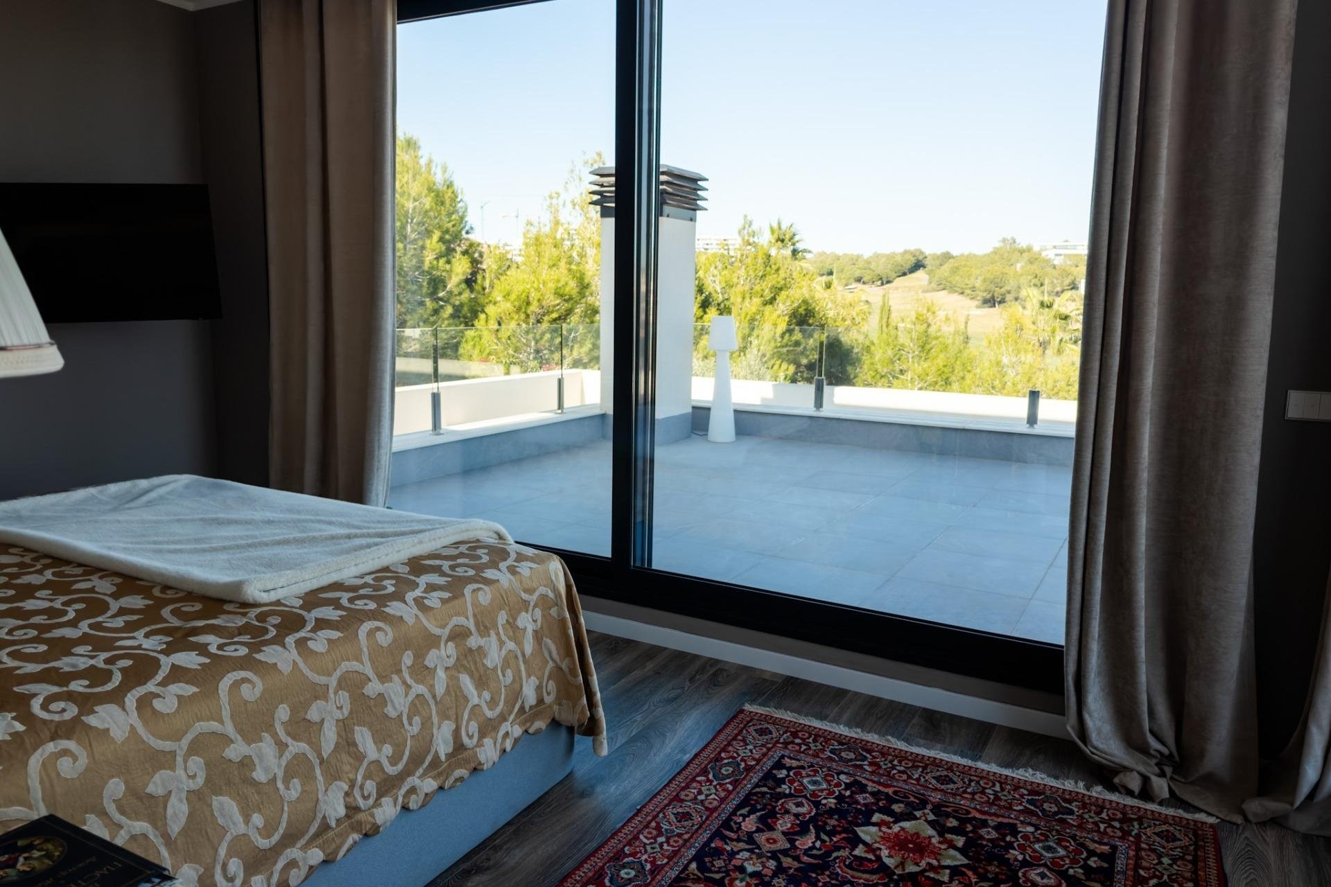 Revente - Villa -
Orihuela - Las Colinas Golf