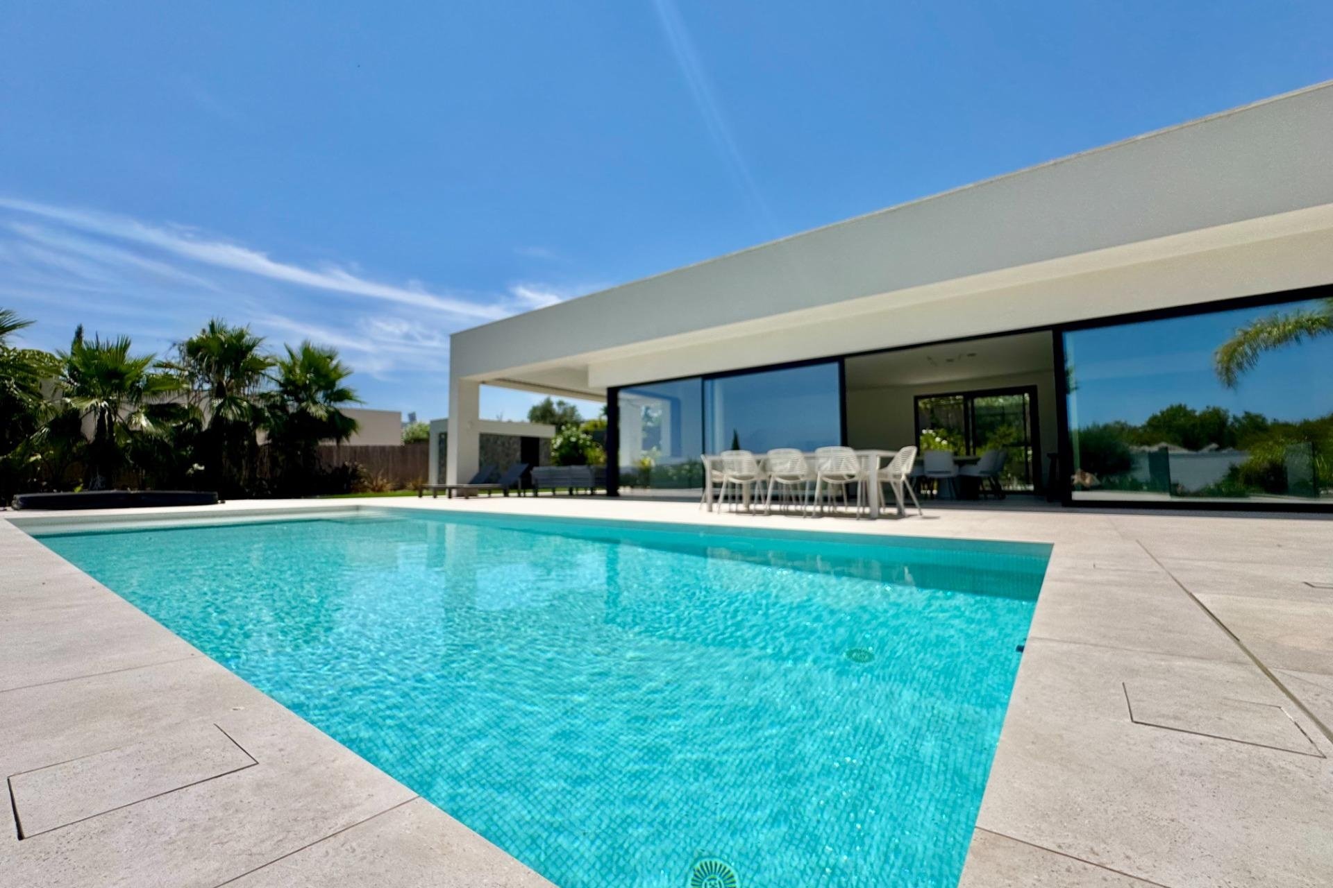Revente - Villa -
Orihuela - Las Colinas Golf